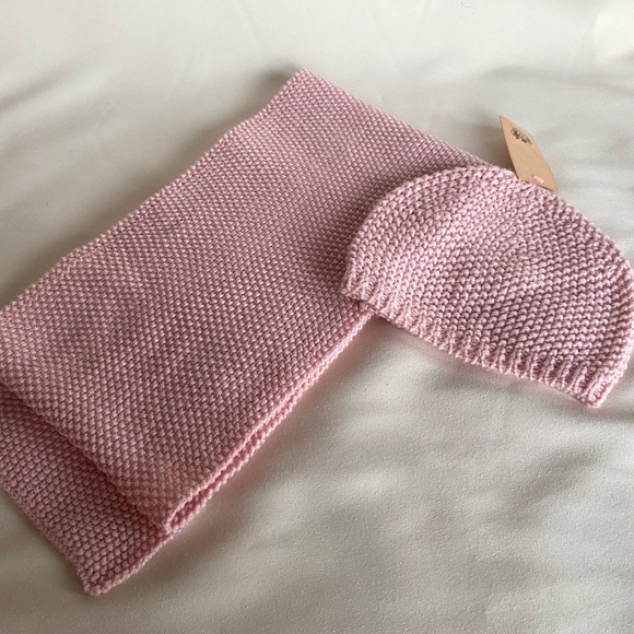 JUICY COUTURE LIGHT PINK BEANIE AND SCARF SET - Picture 2 of 4
